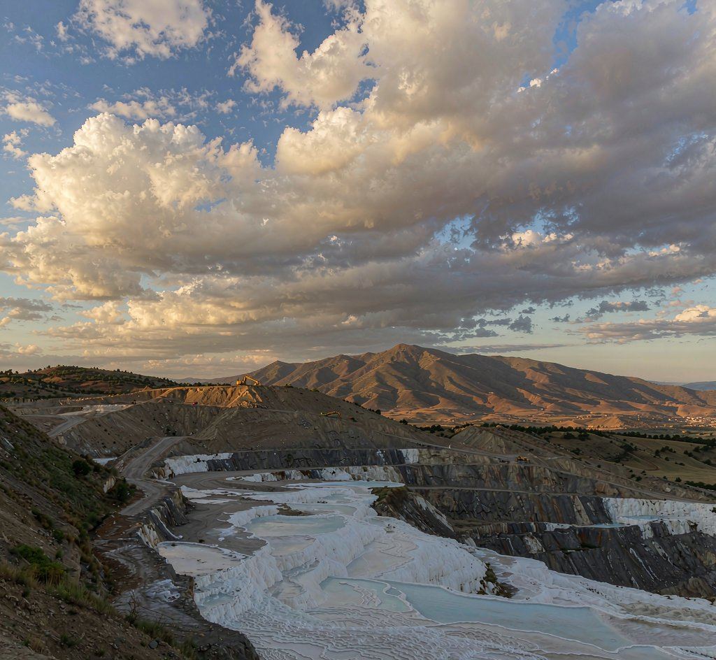 Denizli Quarry Turkey 土耳其洞石礦山 高清石材鑒賞 - 香港恆生石材