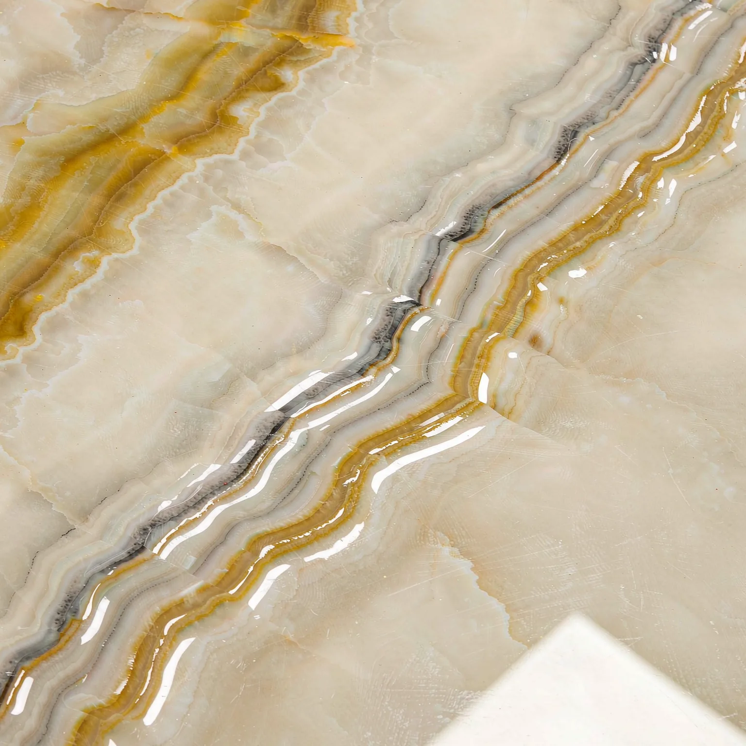 Carrara Gold sintered slab · view 02