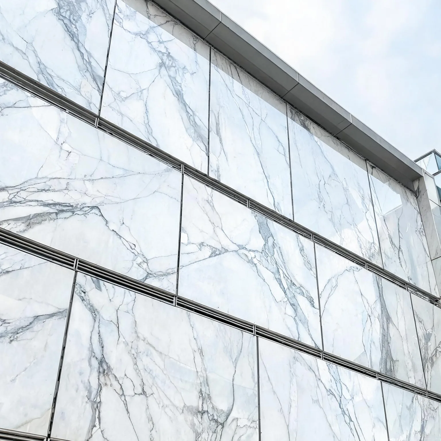 Sintered Stone — ventilated exterior facade of large slim sintered slabs